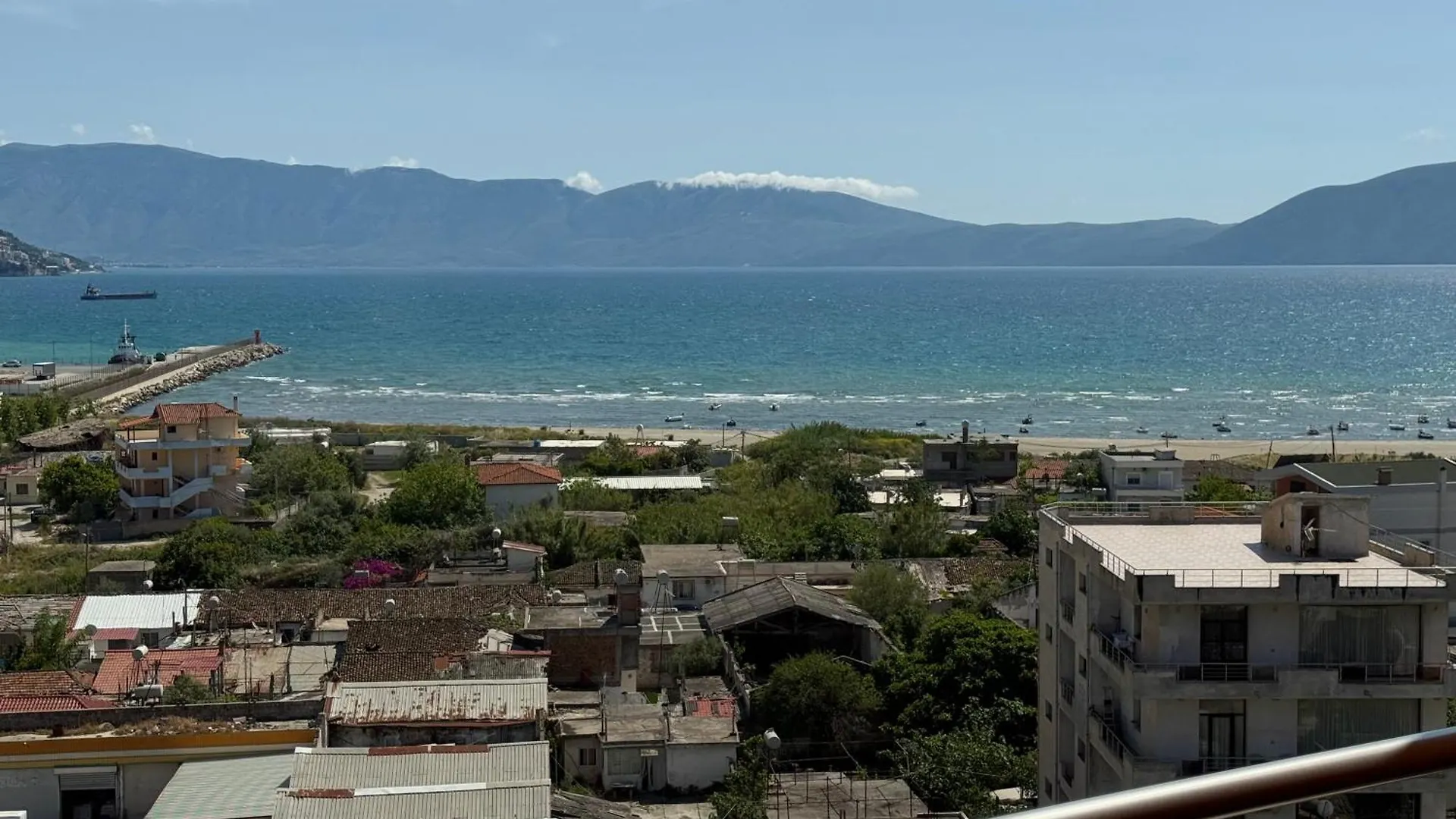 Super View Apartment Wlora Albania