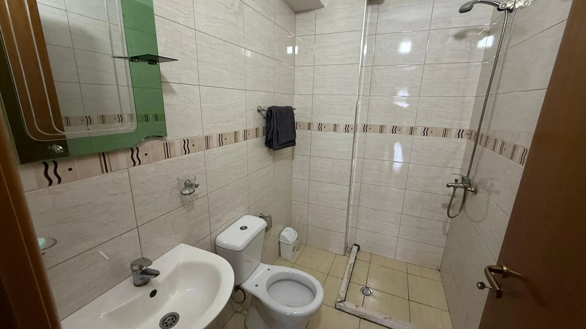 Super View Apartment Wlora 0*,